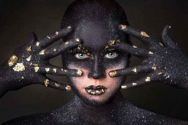 Photograph Angel Cruz Beauty Blue on One Eyeland