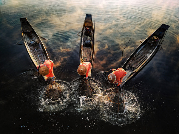 Photograph Aung Chan Thar Fishermen on One Eyeland