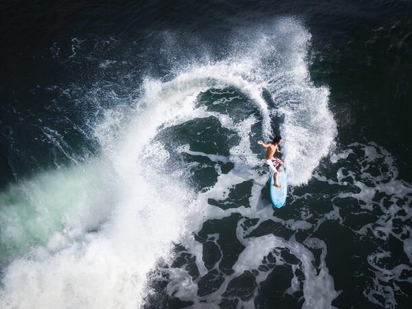 Photograph Quan Nguyen Dancing On The Waves on One Eyeland