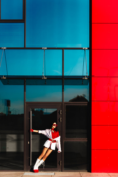 Photograph Ruslan Bolgov Please Hold The Door on One Eyeland