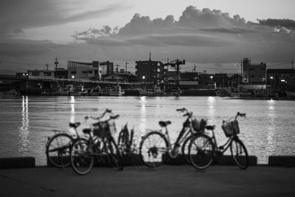 Photograph Mel Yukiina Bikes on One Eyeland