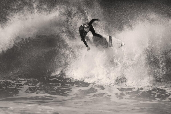 Photograph Steve Turner Bondi Surfing on One Eyeland