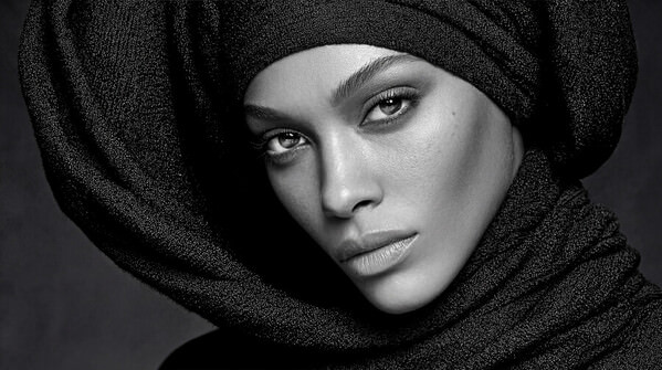 Photograph Ddiarte Ddiarte Angela on One Eyeland
