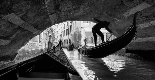 Photograph Mel Yukiina Intersecting Arcs on One Eyeland