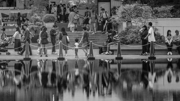 Photograph Mel Yukiina Reflections Of The Everyday on One Eyeland