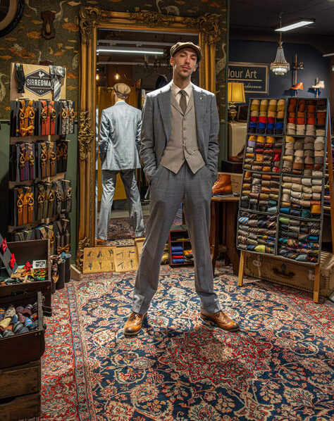 Photograph Isabella Robbeson Salesman on One Eyeland