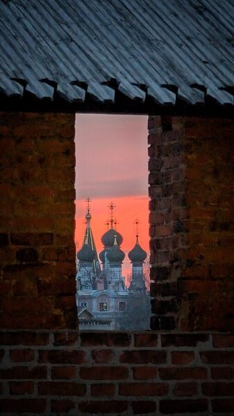 Photograph Irina Bagdasarova Sunset In The Sity on One Eyeland