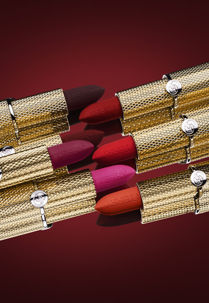 Photograph Jonathan Knowles Rouge Opulent on One Eyeland