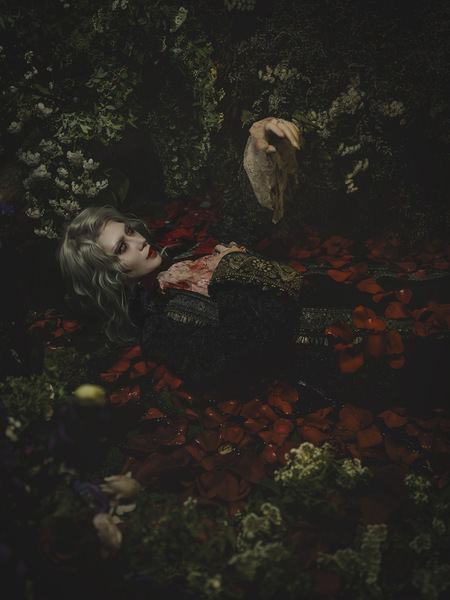 Photograph Haseo Hasegawa Vampire on One Eyeland