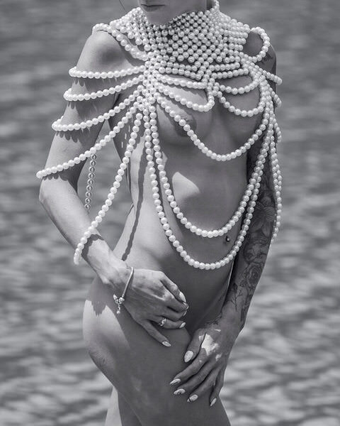 Photograph Thierry Smets Les Perles on One Eyeland