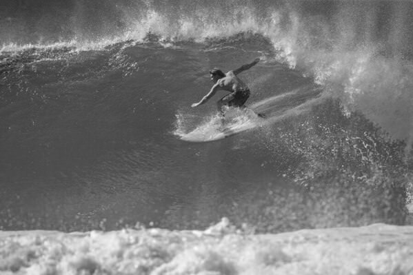 Photograph Steve Turner Flying High on One Eyeland