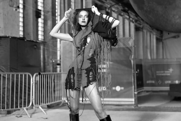 Photograph Peter Dolniak Amazones on One Eyeland