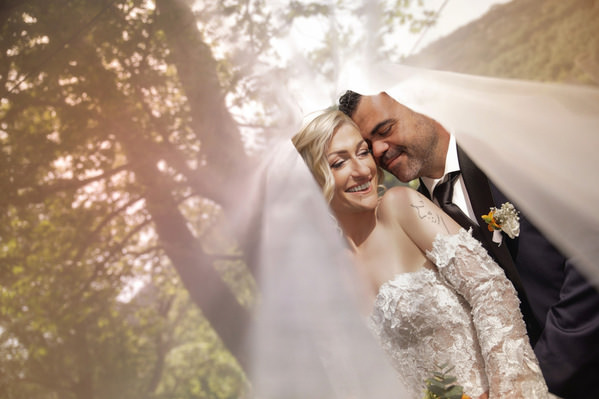 Photograph Giorgos Cheretis Love Under The Veil on One Eyeland