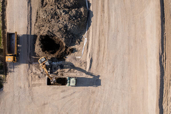 Photograph Ales Tvrdy Construction Side on One Eyeland