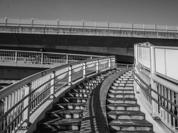 Photograph Kunio Kuramochi Toward Left on One Eyeland