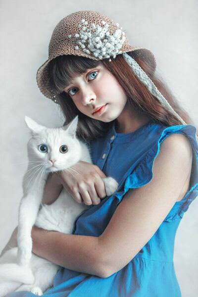 Photograph Anastasiia Golubeva White on One Eyeland