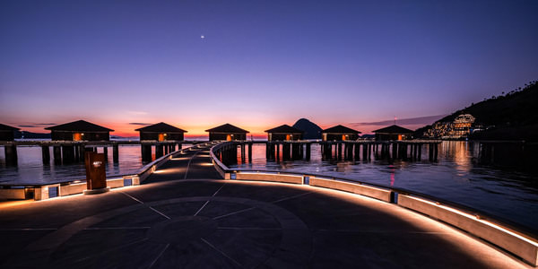 Photograph Ryuhei Suguri Nightscape In Komodo on One Eyeland