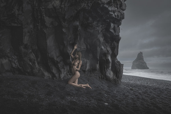 Photograph Claudio Pari Rock Ritual on One Eyeland