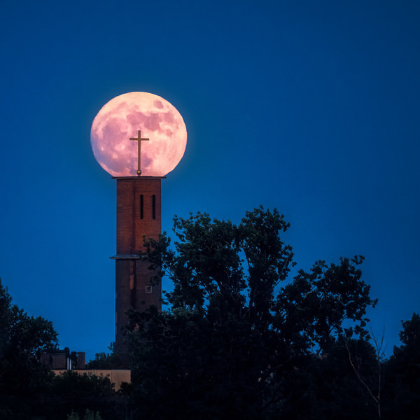 Photograph Martin Kucera Once In A Blue Moon on One Eyeland