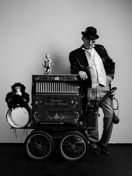 Photograph Anna Zurashvili Organ Grinder on One Eyeland