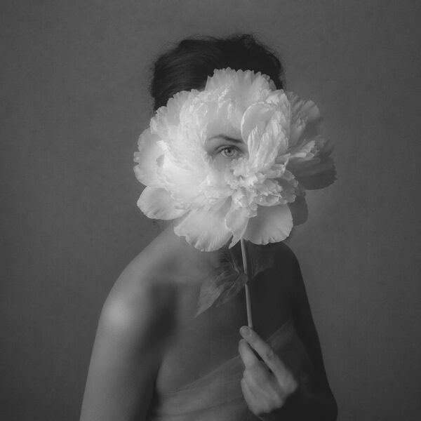 Photograph Maria Volnova A View From Within on One Eyeland