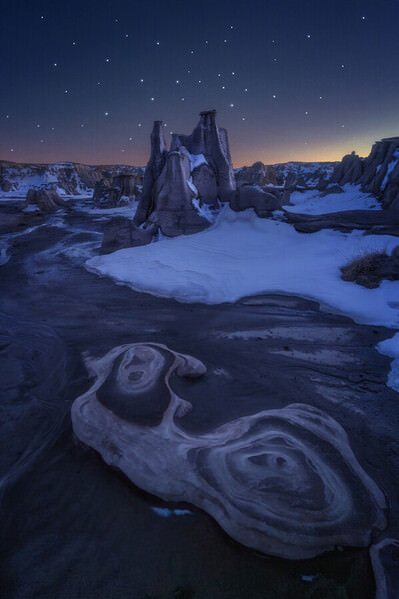 Photograph Javier Enjuto Garcia Glass Silence In The Bisti Badlands on One Eyeland