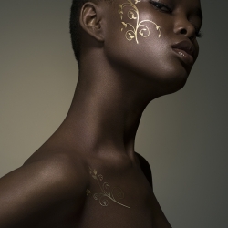 Flaviana Gold-Jonathan Knowles-Bronze-ADVERTISING-Beauty -57