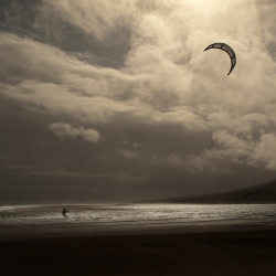 Kite surfer-Carl Lyttle-silver-FINE ART-Landscape -176