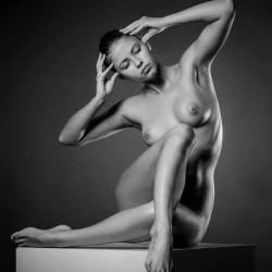 The Cube-Andrey Stanko-bronze-FINE ART-Nudes -575