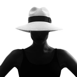 Hat-Victor Rodriguez-finalist-ADVERTISING-Product / Still Life-2225