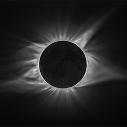 The Great Eclipse-oleg zinkovetsky-finalist-NATURE-Other -3501