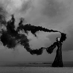 Black Smoke - Músico Simone Tang-Morten Rygaard-finalista-PUBLICIDAD-Retrato-4411