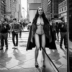 Nude in Public of New York City-Kristian Liebrand-silver-FINE ART-Nudes -5697