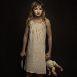The Dolls-Gabriela Homolova-silver-PEOPLE-Children -6394