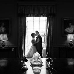 Kiss Me-Martyn Norsworthy Photographer-bronze-PEOPLE-Wedding -5837