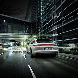 Porsche E-Performance-Stephan Romer-gold-ADVERTISING-Automotive -7866
