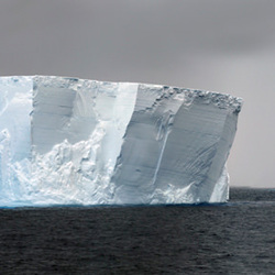 Icebergs - Cape Adare-Scott Younger-bronze-SPECIAL-Panoramic -8167