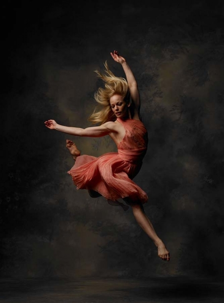 Photograph Sandro  Dancer Jumping on One Eyeland