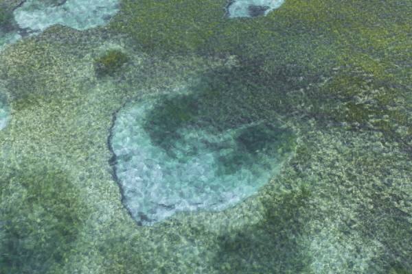 Photograph Michael Poliza Blue Lagoon on One Eyeland