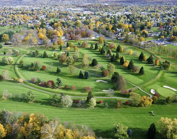 Photograph Larry Hamill Newark Earthworks on One Eyeland