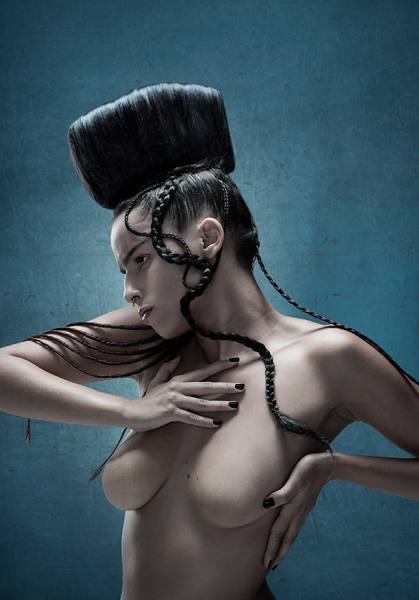 Photograph Iombi Garcia Avant Garde on One Eyeland