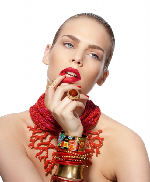 Photograph Emre Gologlu Beauty on One Eyeland