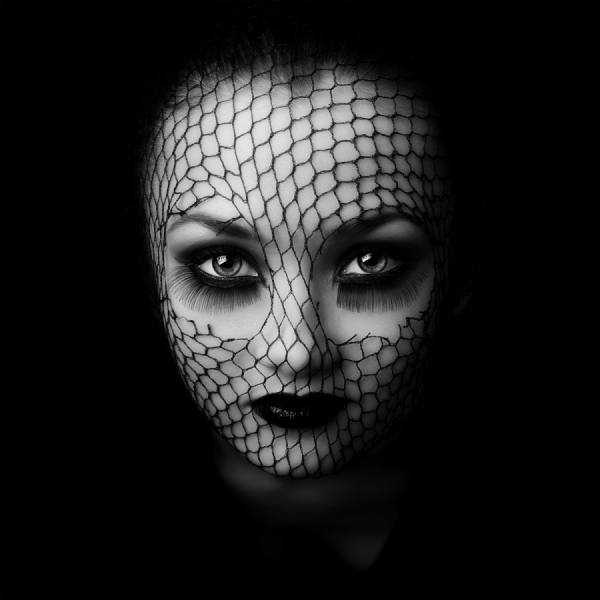 Photograph Oren Hayman Black on One Eyeland