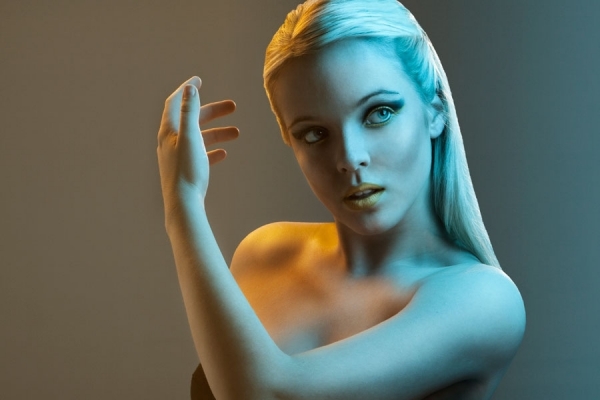 Photograph Seagram Pearce Colored Beauty on One Eyeland
