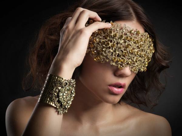 Photograph Caesar Lima Jewel on One Eyeland
