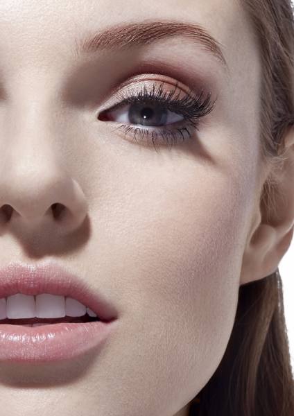 Photograph Gerhard Merzeder Lashes on One Eyeland