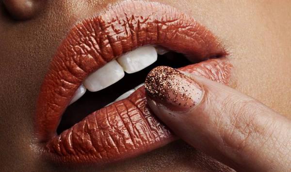 Photograph James Lightbown Lips on One Eyeland