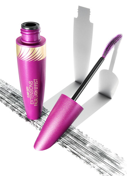 Photograph Dennis Pedersen Max Factor Clump Defy on One Eyeland