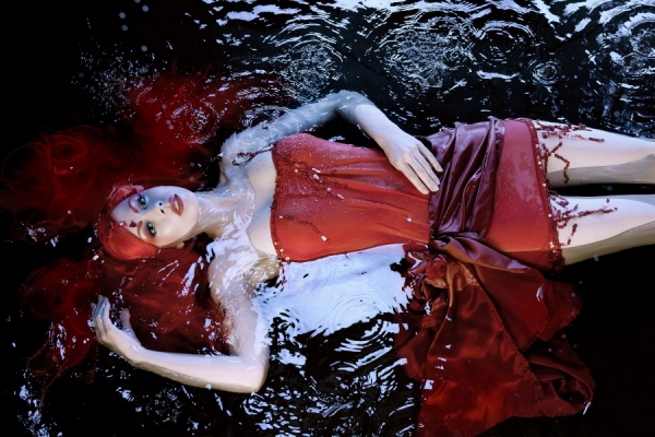 Photograph Stefan Grosjean Shakespearean Tragedy on One Eyeland