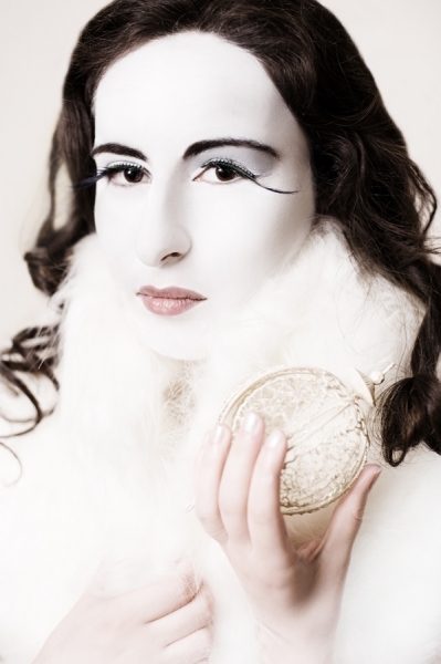 Photograph Kerry Ellis Winter Queen on One Eyeland